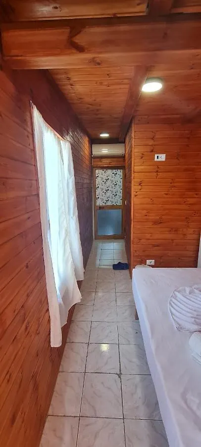 Appartamento Economy Wooden Room Tirana Albania