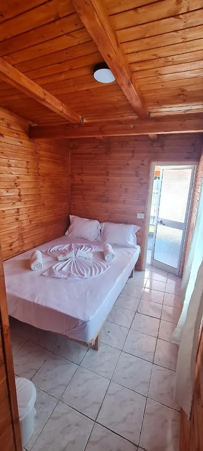 Economy Wooden Room Tiran